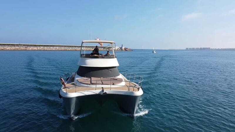 Puerto del Carmen: 2h Private Sunset Catamaran Tour w/Drinks - Who Will Love This Experience?