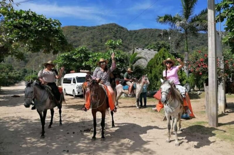 Puerto Escondido: Horseback Ride and Hot Springs Tour - Key Points