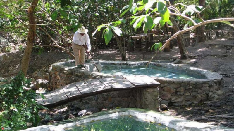 Puerto Escondido: Horseback riding to the Atotonilco hot springs. - FAQs