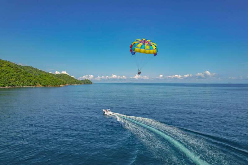 Puerto Vallarta: Adrenaline Adventure, Parasailing & Jetboat - An Adventure Through the Thrills and Heights of Puerto Vallarta
