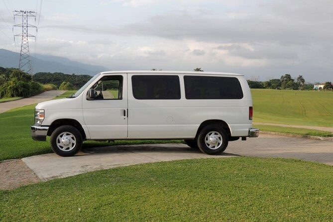 Puerto Vallarta Airport-Hotel Shuttle Transportation - What to Expect from the Puerto Vallarta Airport-Hotel Shuttle