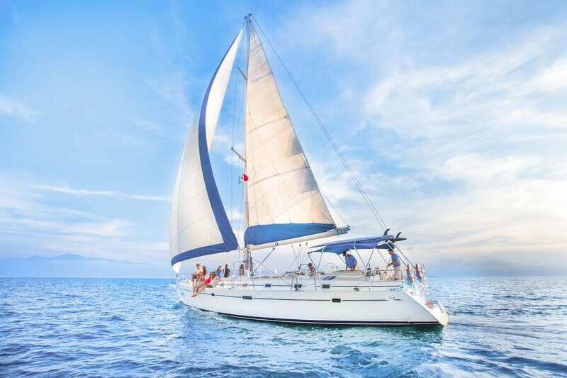 Puerto Vallarta: Luxury Day Sailing Tour of Bay of Banderas - The Setting: A Comfortable Cruise Through Stunning Coastline