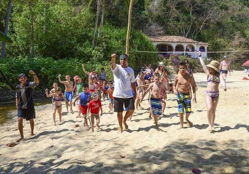 Puerto Vallarta: Majahuitas Tour With Lunch and Open Bar - Who Should Consider This Tour?