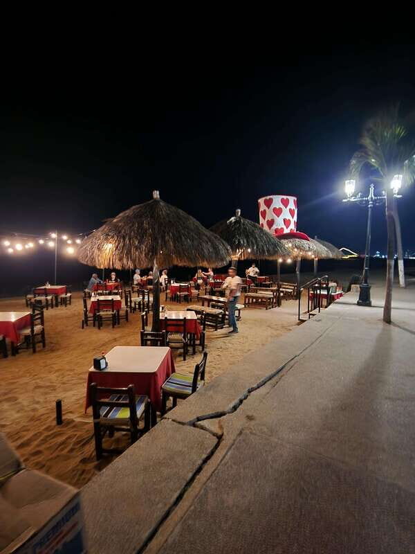 Puerto Vallarta: Malecon and Romantic Zone Nightlife Tour - Why This Tour Works Well