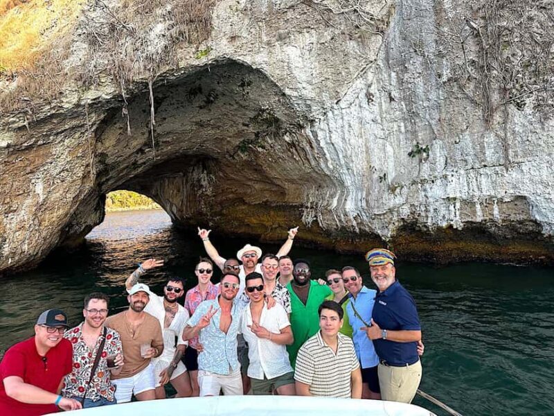 Puerto Vallarta: Private Yacht Charter (up to 12 guests) - Setting the Scene: What This Yacht Experience Offers