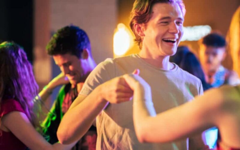 Puerto Vallarta: Salsa Class and Local Dance Night - The Basics of the Tour