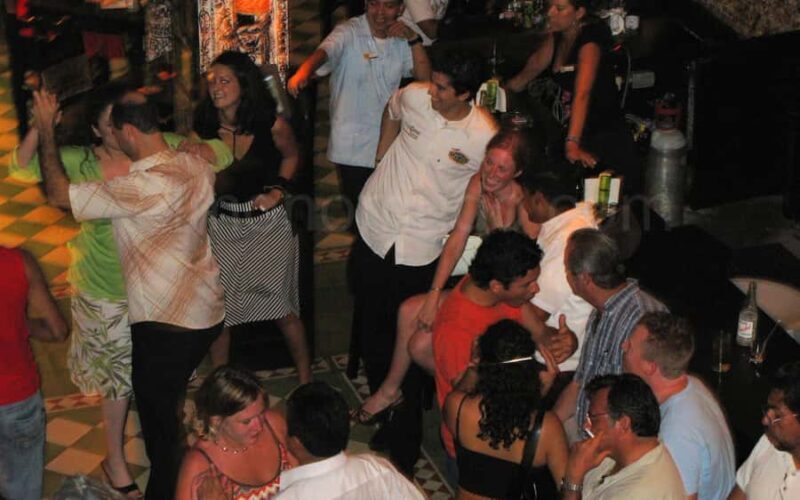 Puerto Vallarta: Salsa Class and Local Dance Night - FAQ