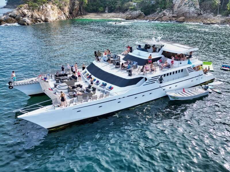Puerto Vallarta: Yelapa Mega Yacht Cruise - The Value of This Tour