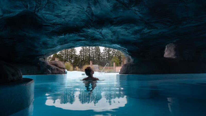 puke Thermal Pools: Adults-Only Entry with Swim Up Bar - FAQ