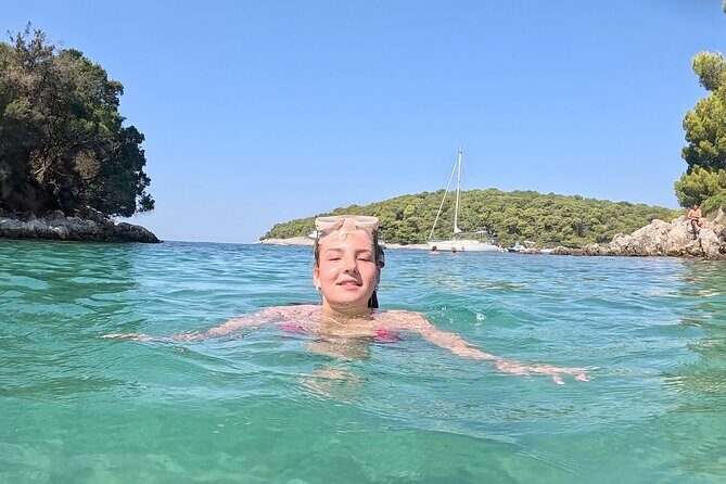 Pula: Half-Day Sailing with Drinks, SUP & GoPro (Max 6 Guests) - FAQs