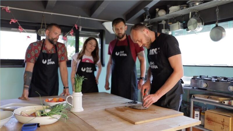 Pula: Market Tour, Cooking Class, and a Meal with Wine - An In-Depth Look at the Experience