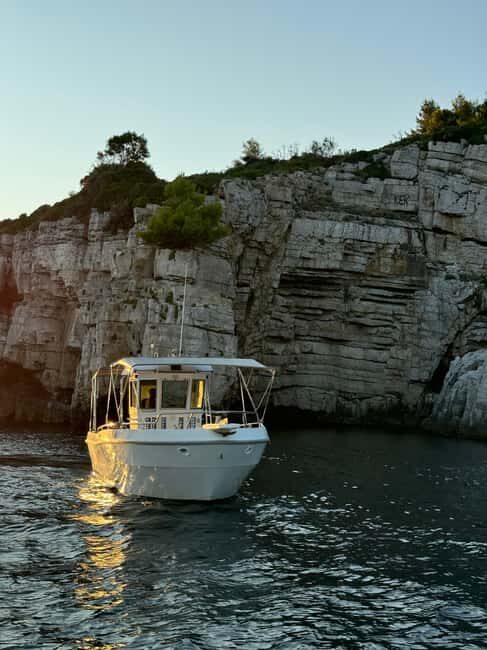 Pula: Sunset Dolphin Watching Boat Tour around N.P Brijuni - FAQ