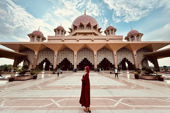 Putrajaya Private Tour with Guide - Key Points