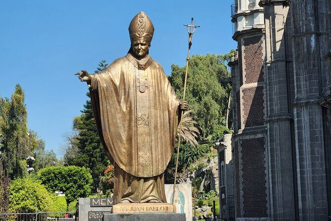 Pyramids and Basilica of Guadalupe Tour with Round Transport - Artisan Workshop: Maguey and Obsidian