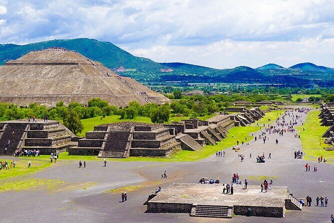 Pyramids of Teotihuacán and Basilica of Guadalupe - An Overview of What Youll Experience