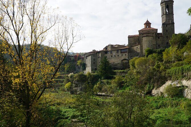 Pyrenees Medieval Village Hike from Barcelona - Introduction: What’s to Love About This Hike?