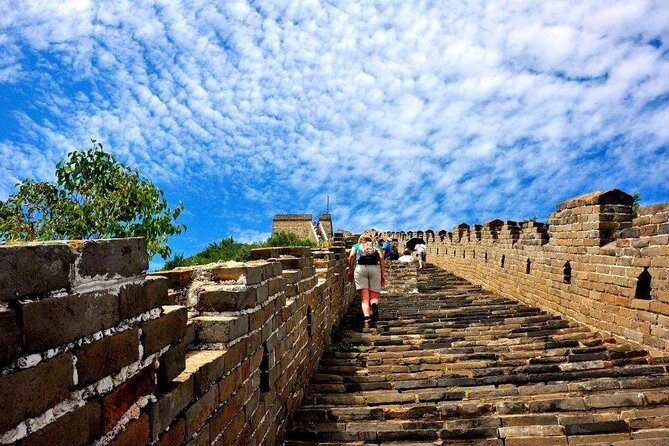 Qingdao Private Day Trip to Mutianyu Great Wall with Cable Car or Toboggan Ride - What Makes This Tour Stand Out?