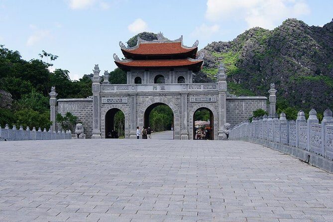 Quang Phu Cau Incense Village- Hoa Lu - Trang An Small Group Tour - An In-Depth Look at the Experience