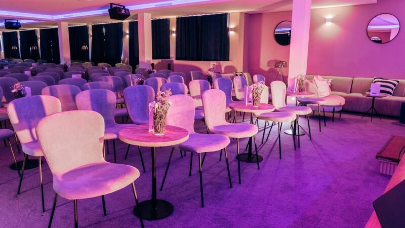 Quatsch Comedy Club Hamburg: Die Live Show - Key Points