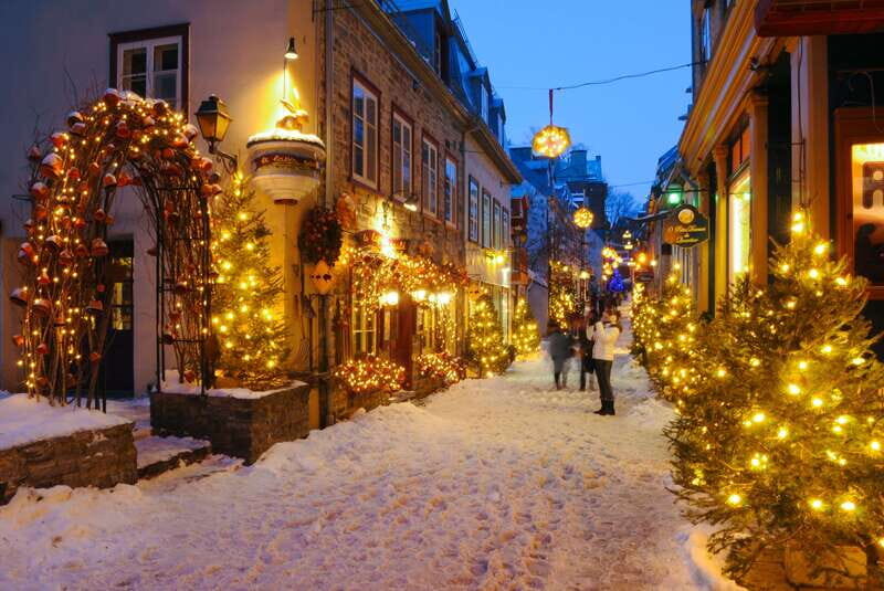 Quebec City: Christmas Magic Walking Tour in Old Quebec - The Experience: What Travelers Say