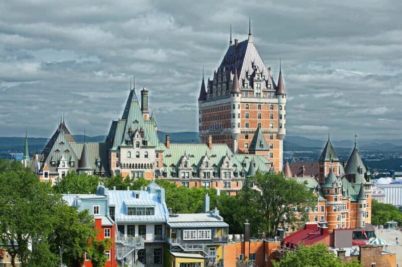 Quebec City: Private Walking Tour with a Local - In-Depth Itinerary Breakdown