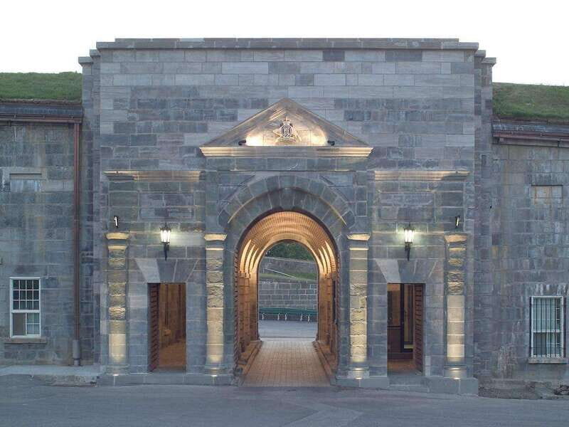 Quebec: La Citadelle de Québec Ticket and Guided Tour - Key Points