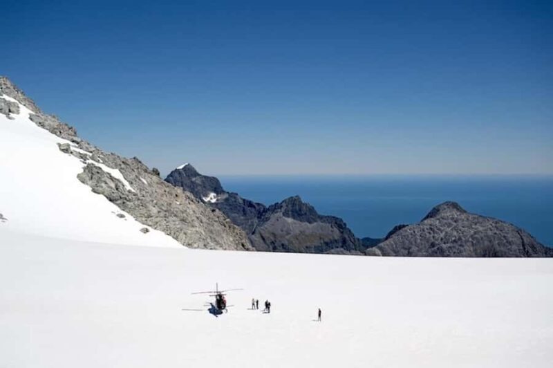 Queenstown: 2.5 Hour Flight to Fiordland's Iconic Locations - The Sum Up