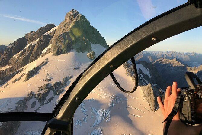 Queenstown Helicopter Tour: Glacier Landing and Scenic Views - An Overview of the Queenstown Helicopter Experience