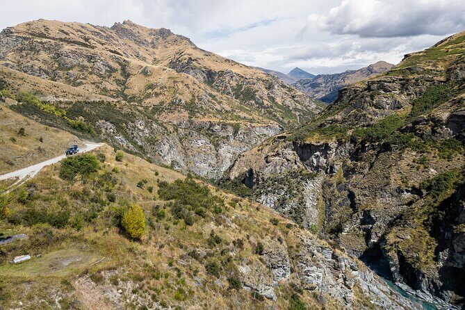 Queenstown: Private 4WD Adventure (4 hrs)  Choose Your Route - The Sum Up