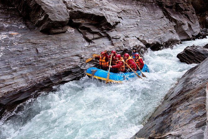 Queenstown Shotover River White Water Rafting - An Exciting Ride through Queenstown’s Natural Beauty