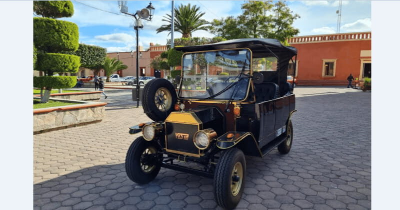 Querétaro: Adios Mama Carlota Tour - Key Points