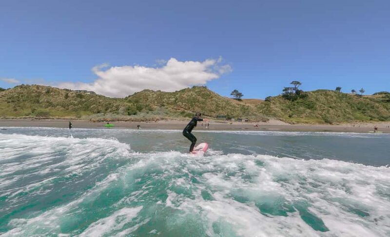 Raglan: Group Surf Lesson - FAQs
