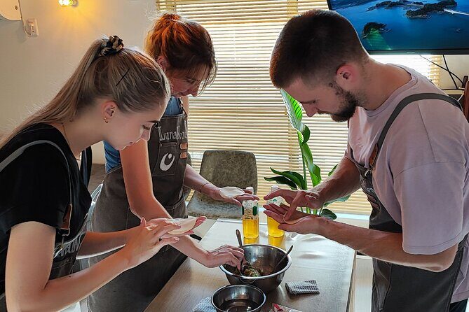 Ramen Cooking Class in Tokyo with Pro Ramen Chef/Vegan possible - Who Is This Experience Best For?