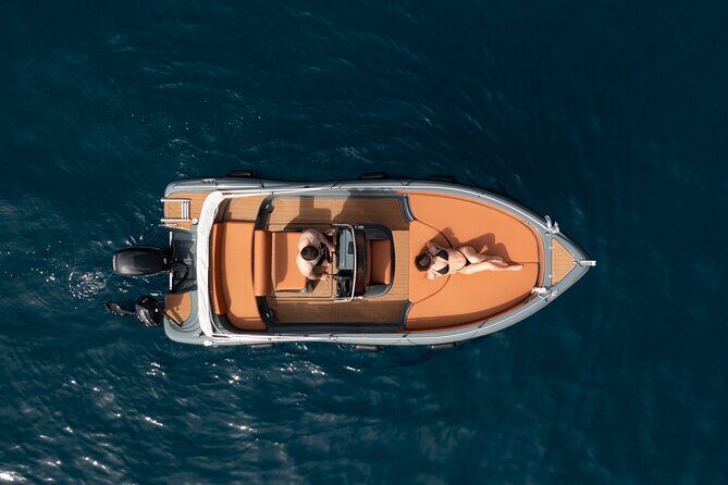 Ranieri Soverato Boat Rental in Santorini -License free- Be a Captain for a day - Key Points