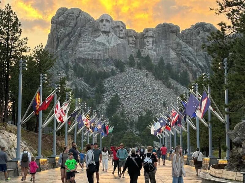 Rapid City: Black Hills Tour with Monument Tour - An In-Depth Look at the Tour Itinerary