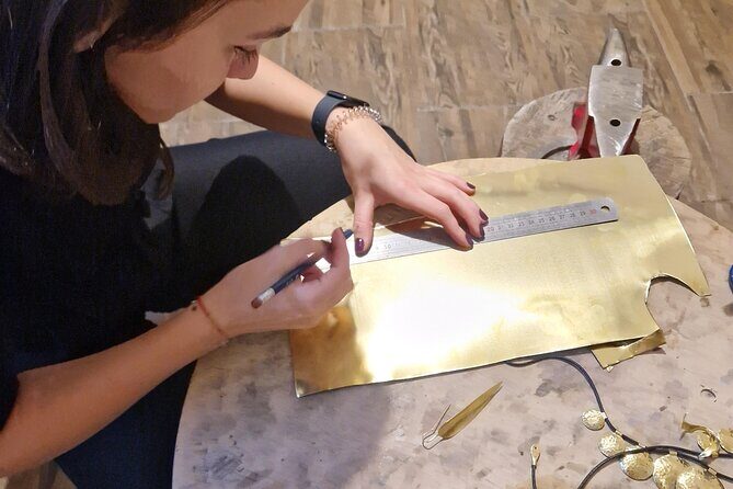 Real Roma Community Crafting Workshop - A Detailed Look at the Experience