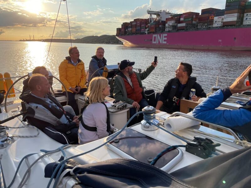 Real sailing trip ''Towards the North Sea'' - from/to WEDEL - FAQ