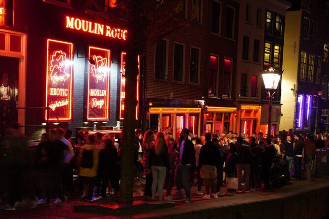 Red Light District of Amsterdam - An insightful Private Tour - A Deeper Look Into the Experience