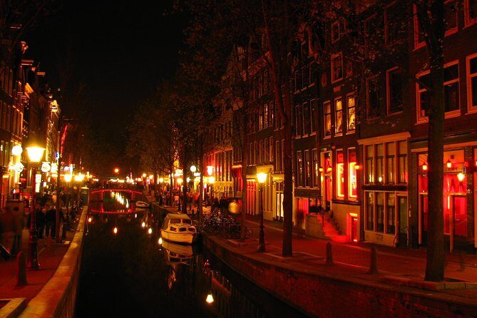 Red Light District tour with canal cruise - Introduction: A Unique Way to Experience Amsterdam’s Edgiest Neighborhood