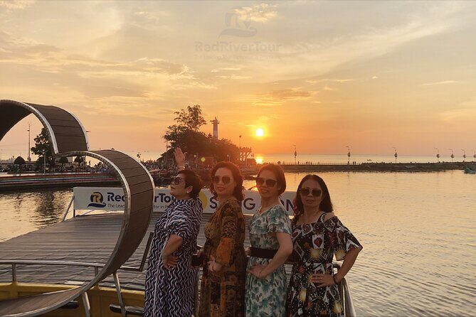 Red River Private Tour : Sunset and Night Squid Fishing - Who Will Love This Tour?