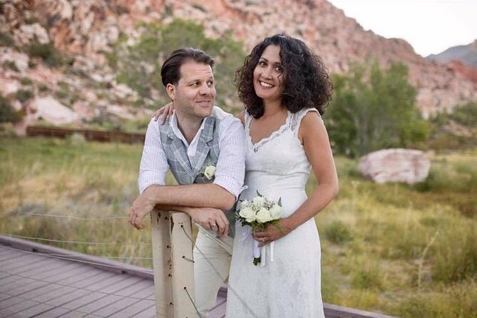 Red Rock Canyon Wedding by Private Limousine - Authenticity and Real Guest Experiences