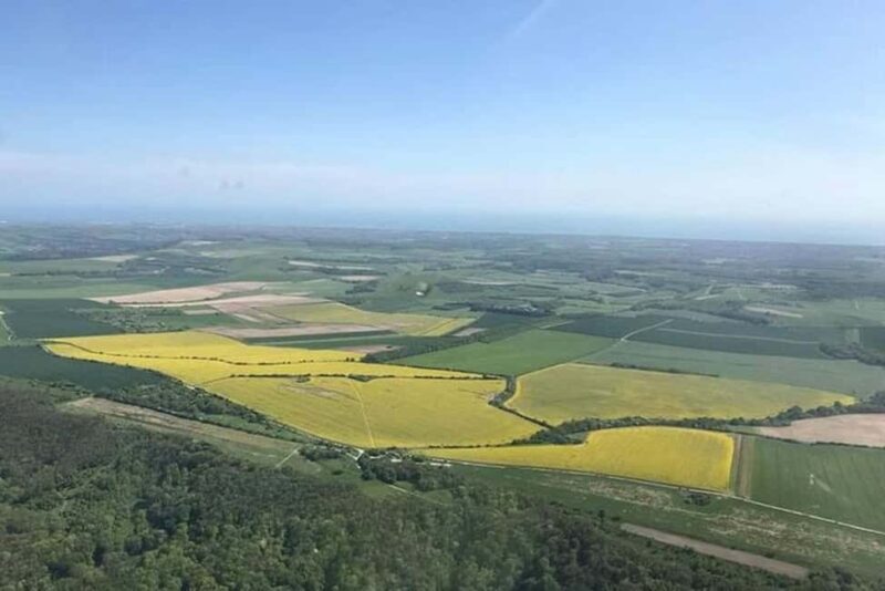 Redhill: 1-Hr Thames & Medway Estuary Helicopter Tour for 3 - Who Should Consider This Tour?