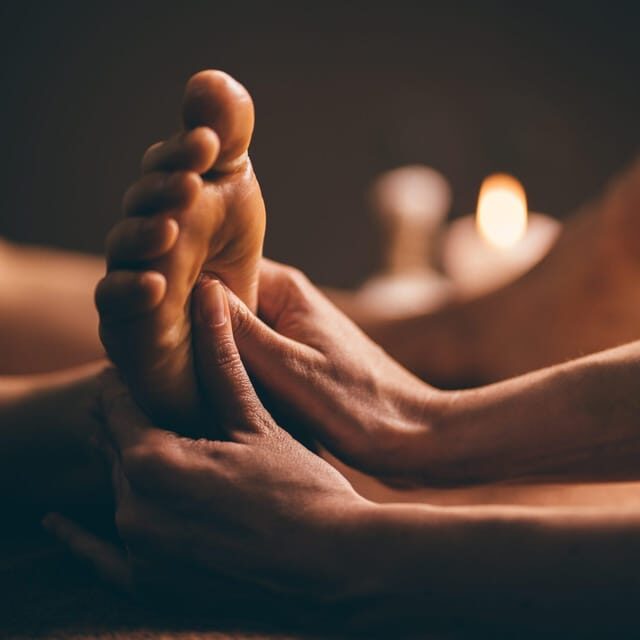 Reflexology Foot Massage NYC - 45 mins - FAQ