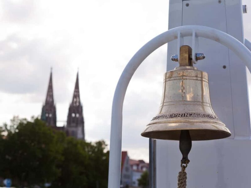 Regensburg: Sightseeing Boat Tour to Walhalla - The Experience in Detail