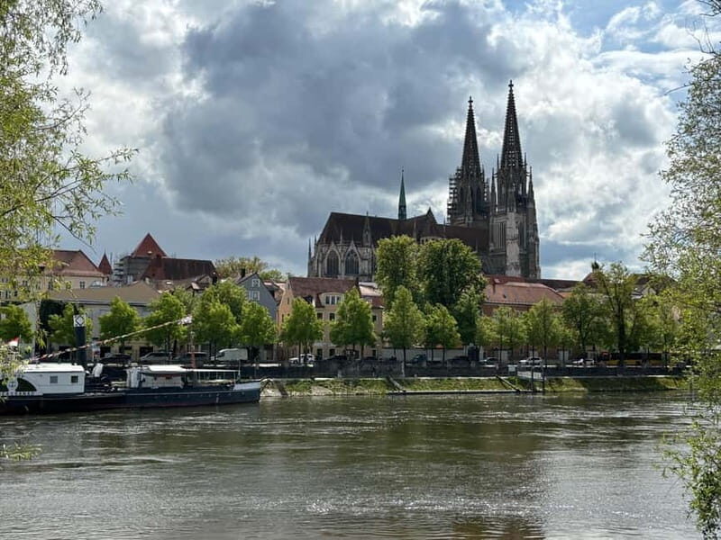 Regensburg Unveiled: Through Its People, Art and Flavors - Key Points