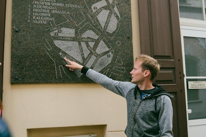 Regular walking tour of Jewish Vilnius - A Deep Dive into the Tour Experience