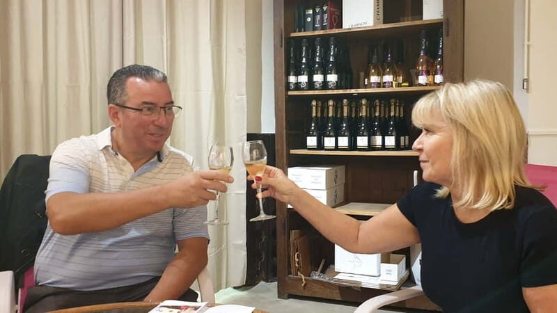 Reims : Discovery Small producers Champagne Day tour - Discovering Small Producers in Champagne: What to Expect