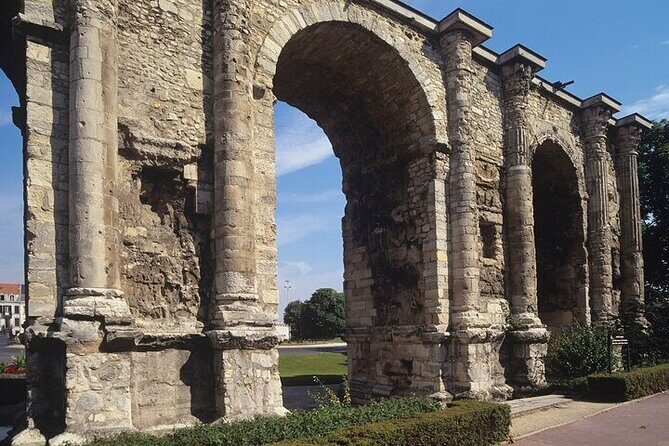 Reims Scavenger Hunt and Highlights Self-Guided Tour - Exploring Reims Through a Self-Guided Lens