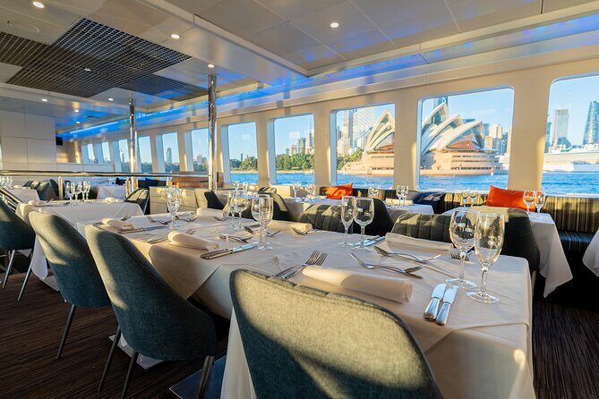 Relaxing 1.5-Hour Buffet Lunch Cruise on Sydney Harbour - An In-Depth Look at the Sydney Harbour Lunch Cruise