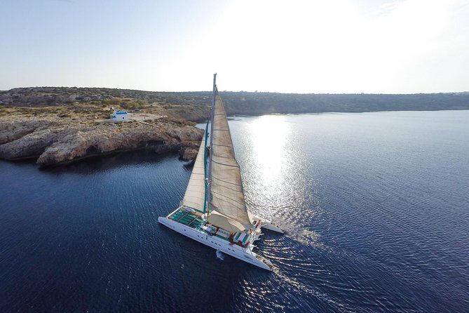 Relaxing Adults-only Blue Lagoon Catamaran Trip from Protaras - Return to Green Bay